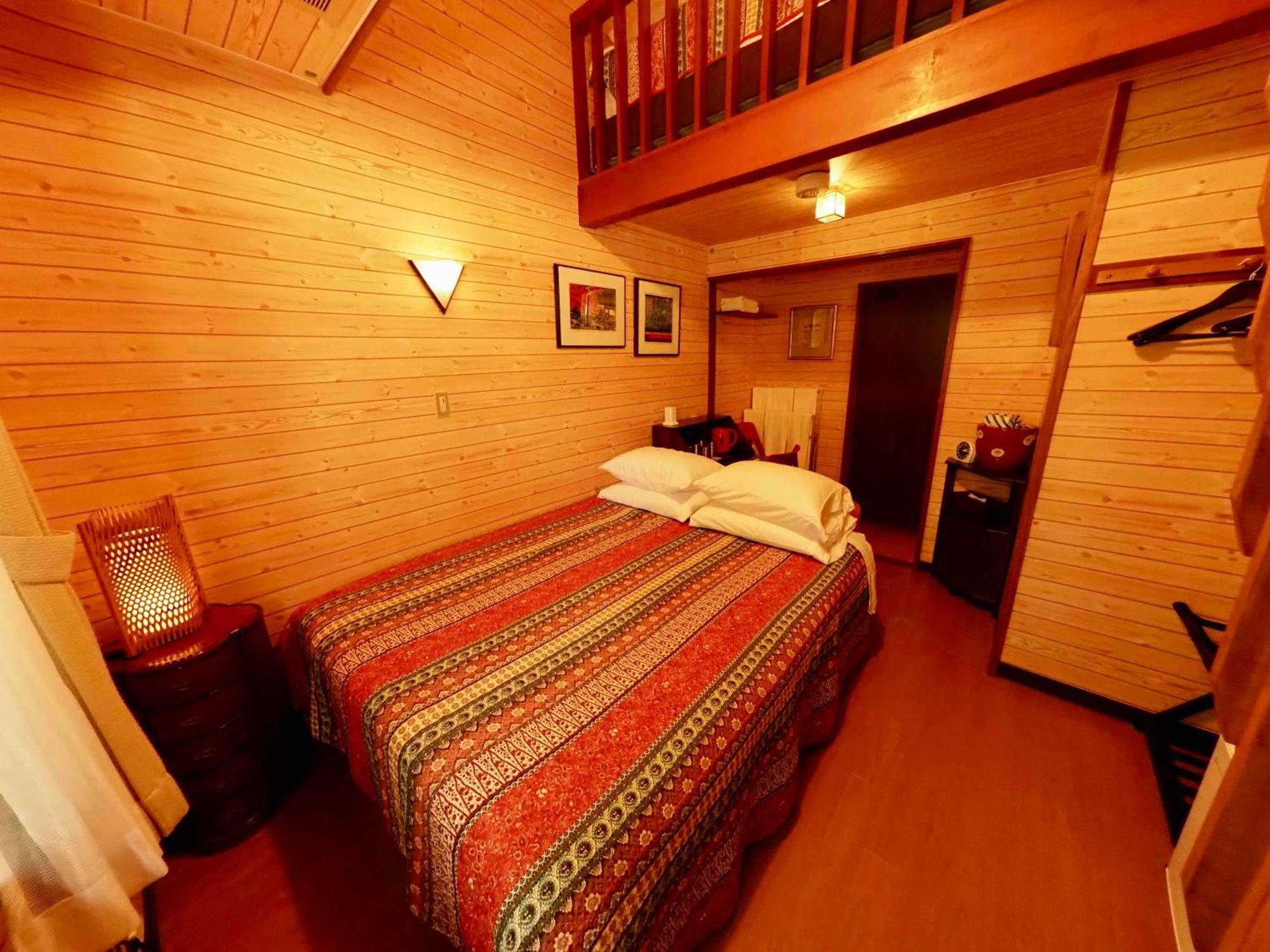 Gableview Forest Inn ゲーブルビュー Нико Екстериор снимка