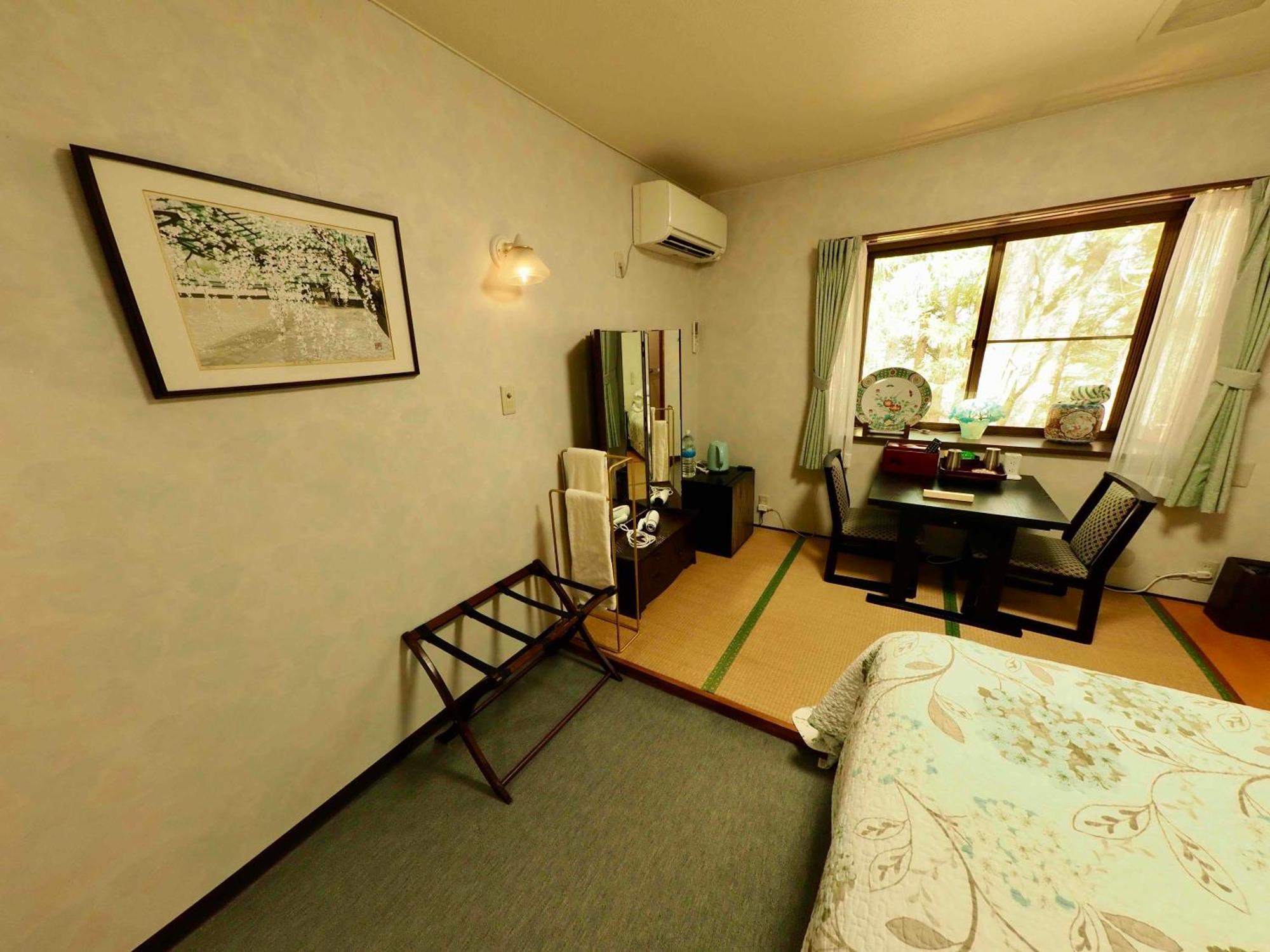 Gableview Forest Inn ゲーブルビュー Нико Екстериор снимка