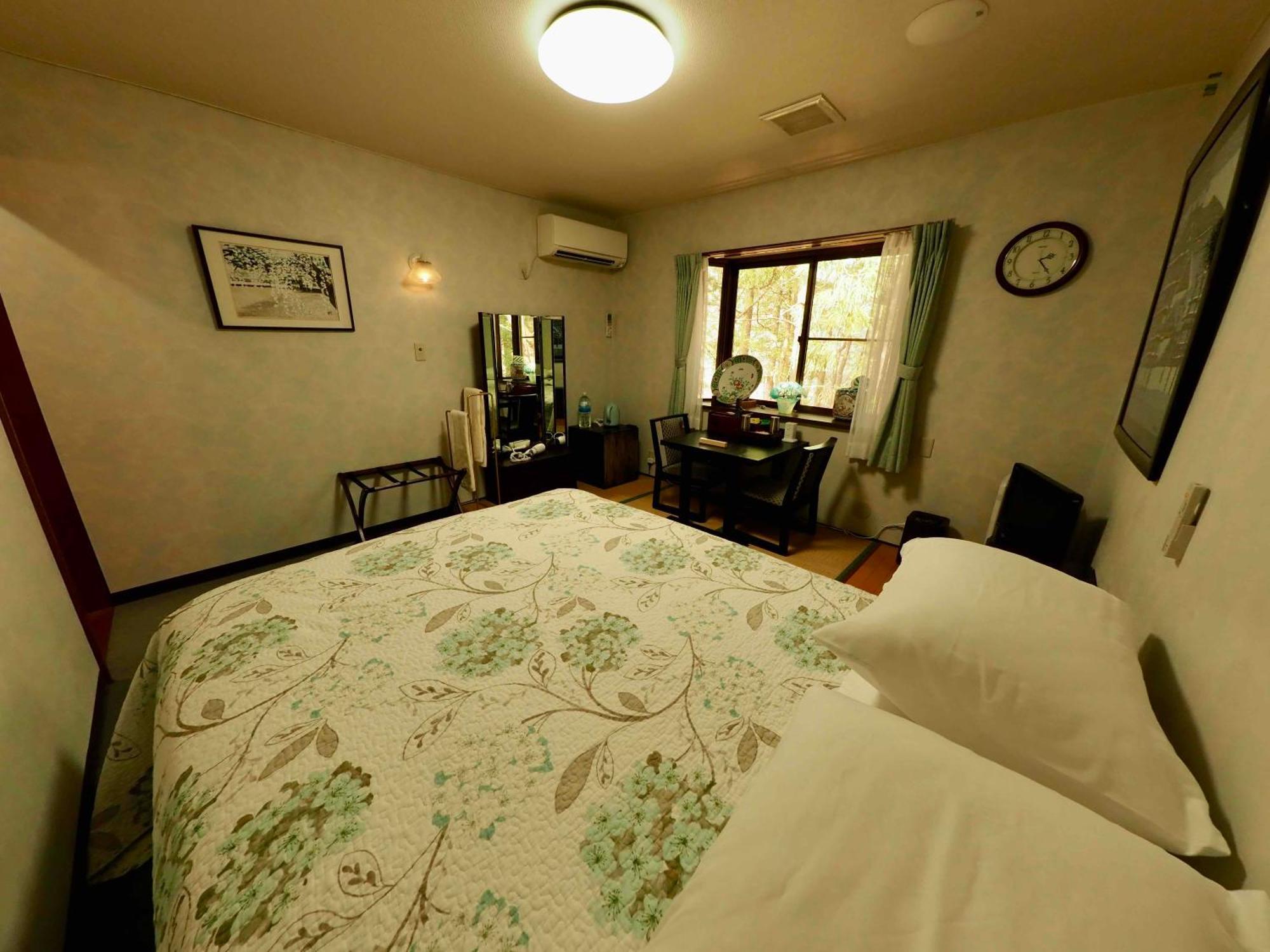 Gableview Forest Inn ゲーブルビュー Нико Екстериор снимка