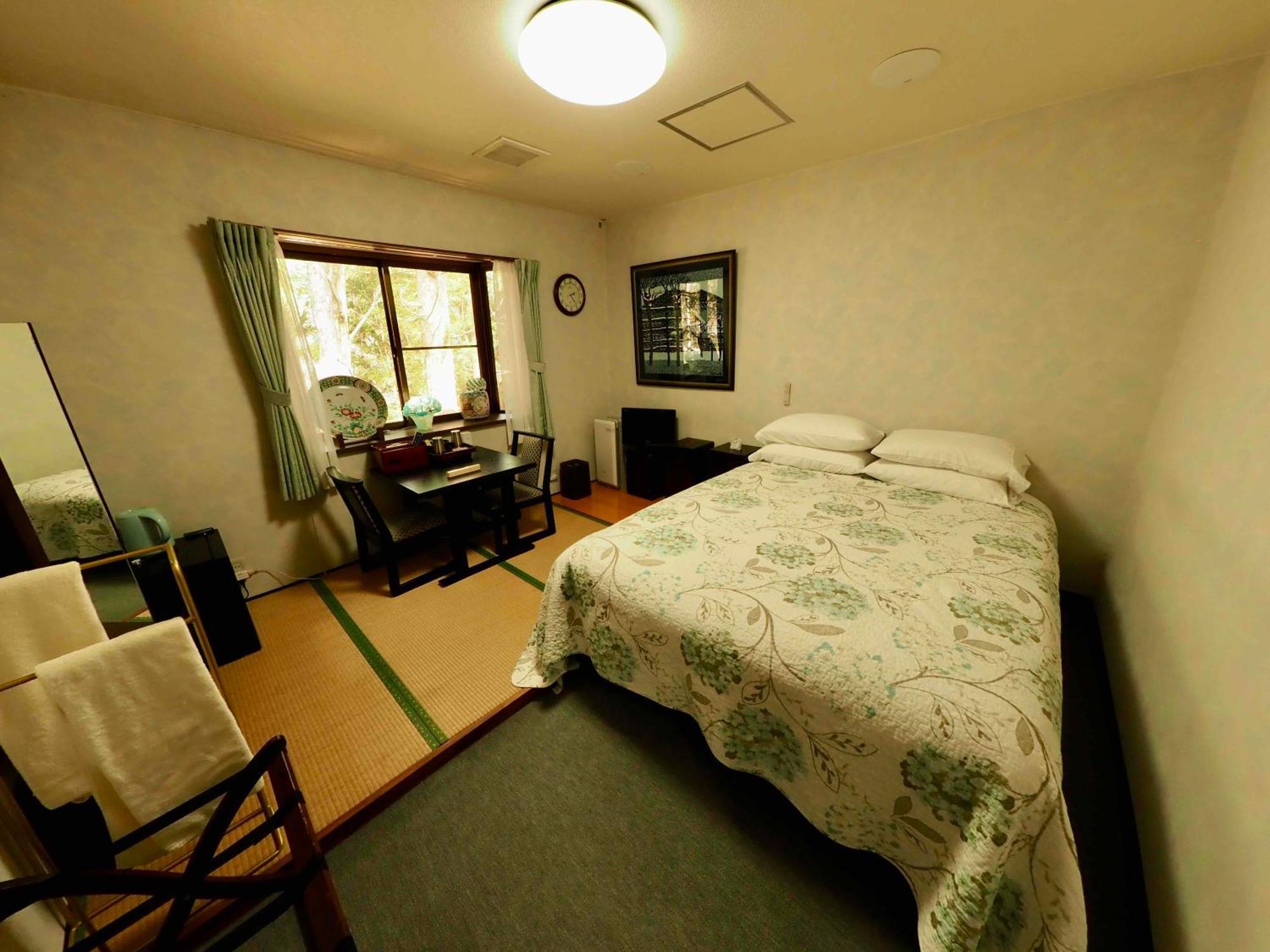 Gableview Forest Inn ゲーブルビュー Нико Екстериор снимка