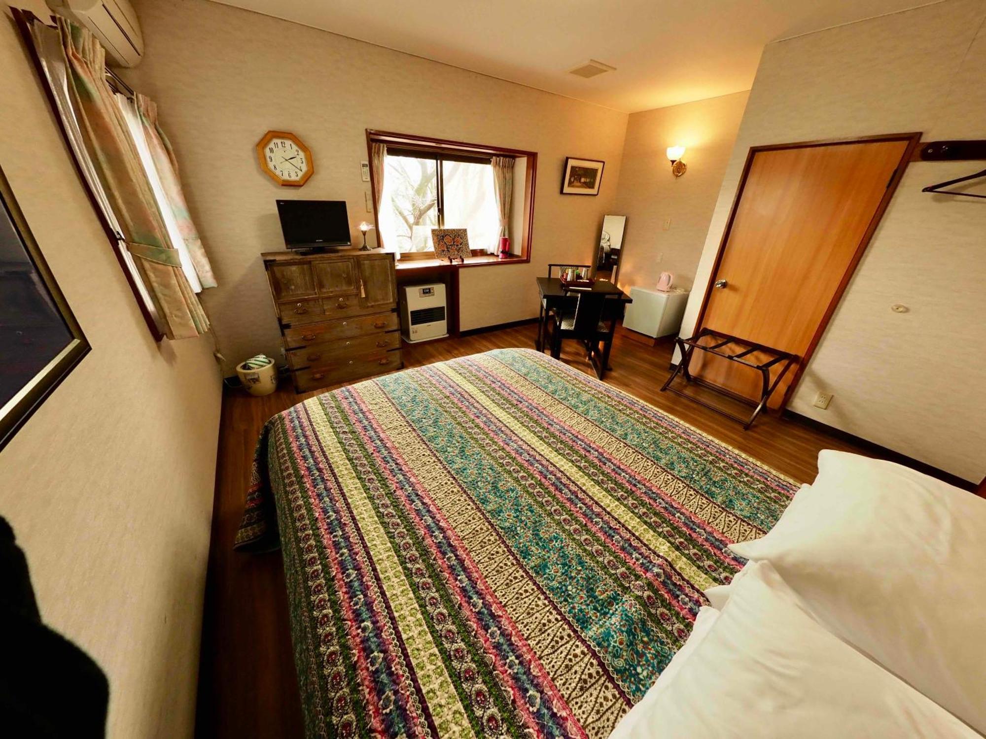 Gableview Forest Inn ゲーブルビュー Нико Екстериор снимка