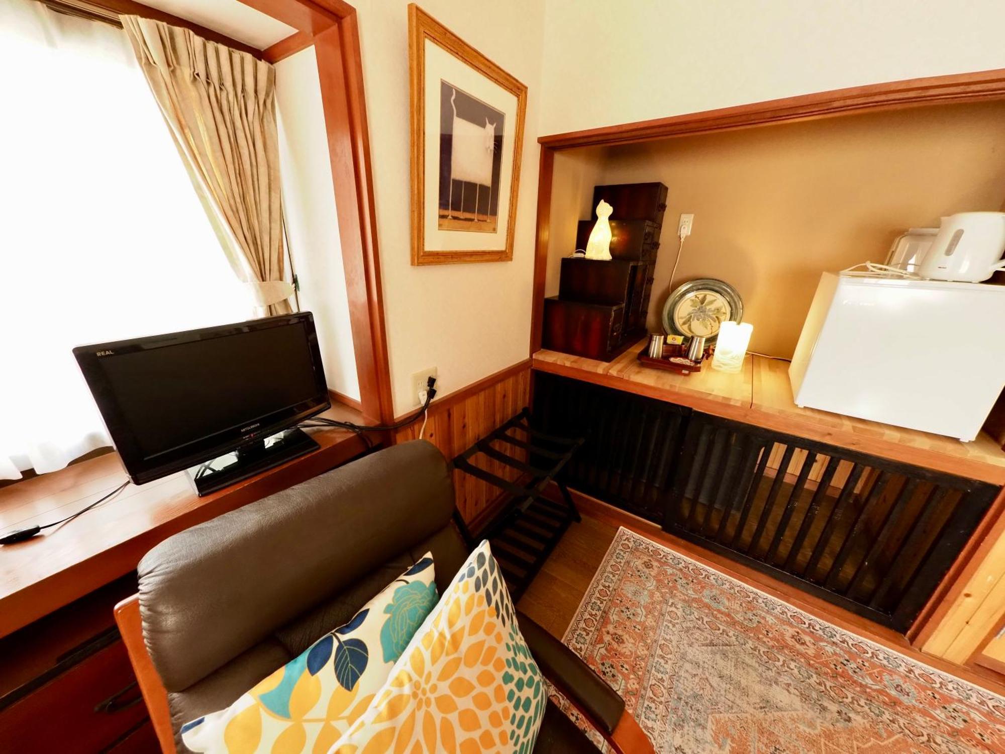 Gableview Forest Inn ゲーブルビュー Нико Екстериор снимка
