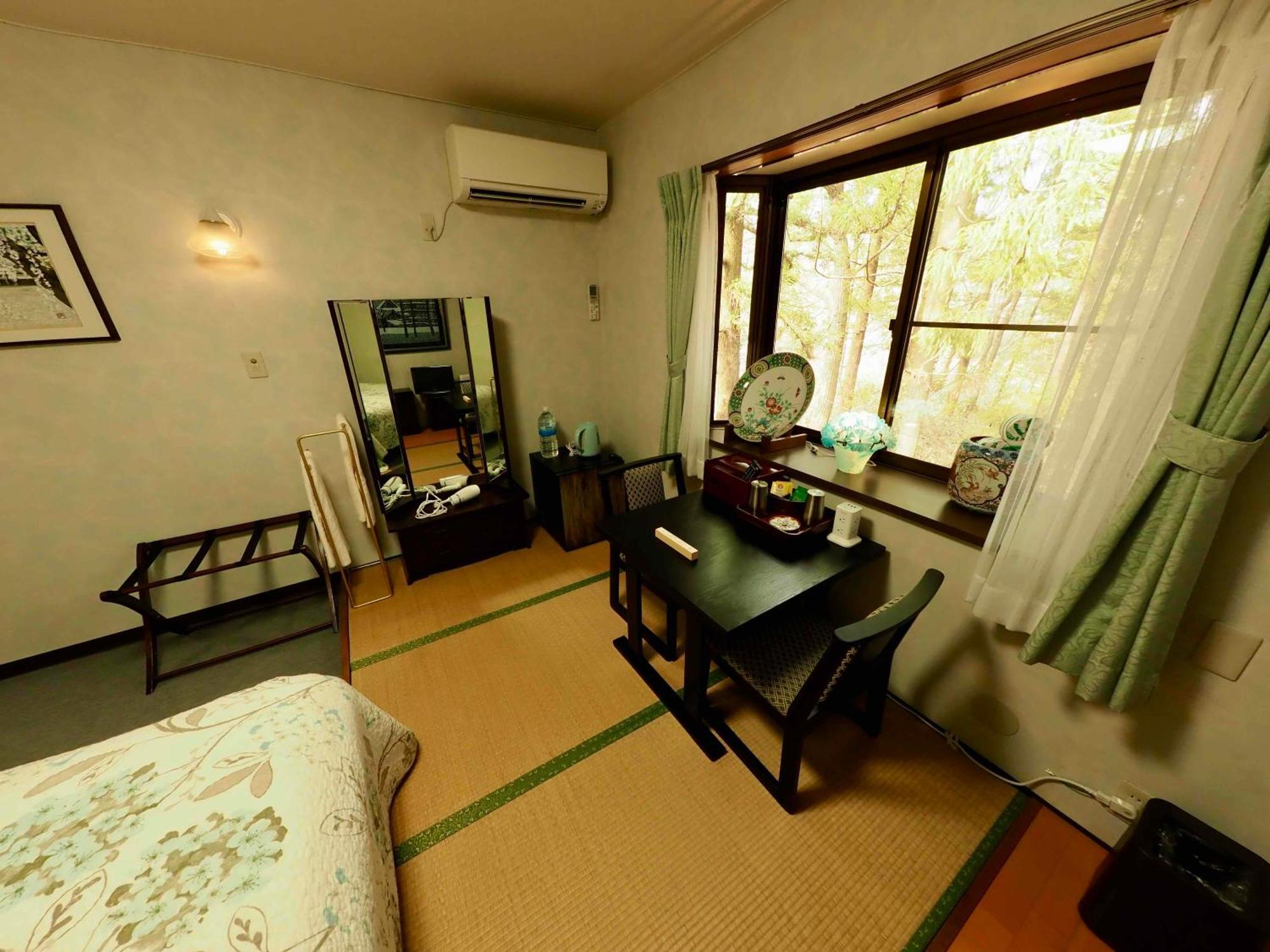 Gableview Forest Inn ゲーブルビュー Нико Екстериор снимка