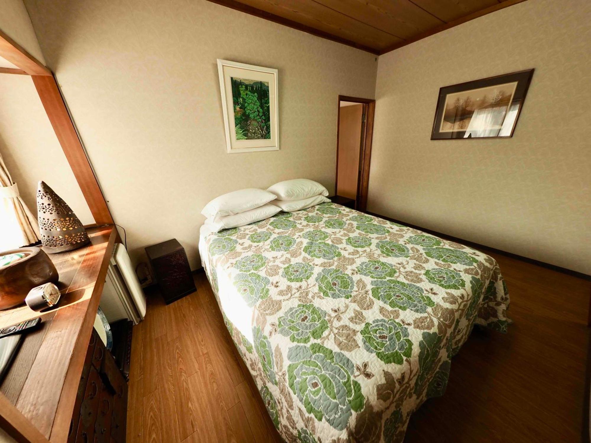 Gableview Forest Inn ゲーブルビュー Нико Екстериор снимка